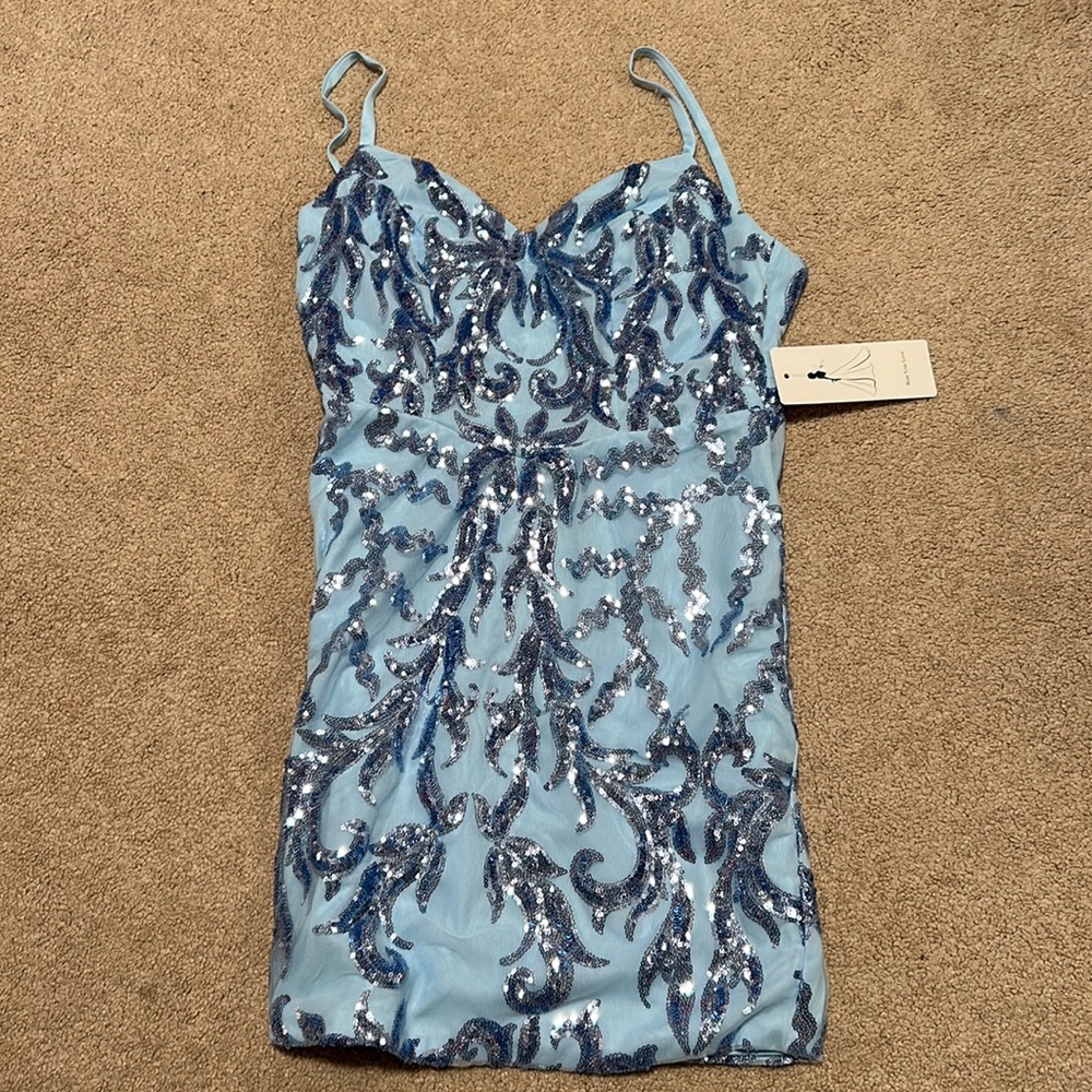 Sparkly blue hoco dress